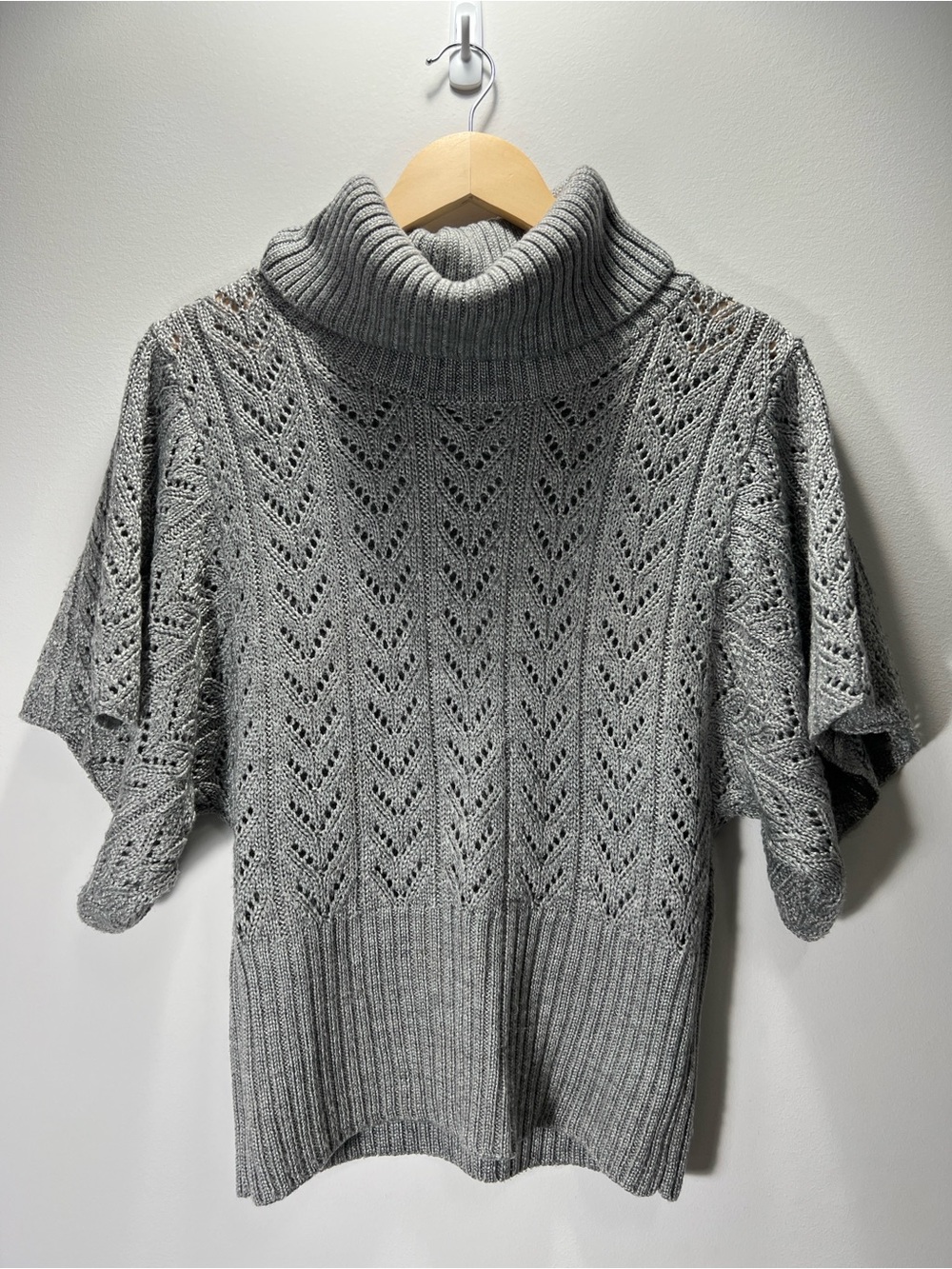 Forever 21 Heather Gray Turtleneck Knit Sweater - Medium